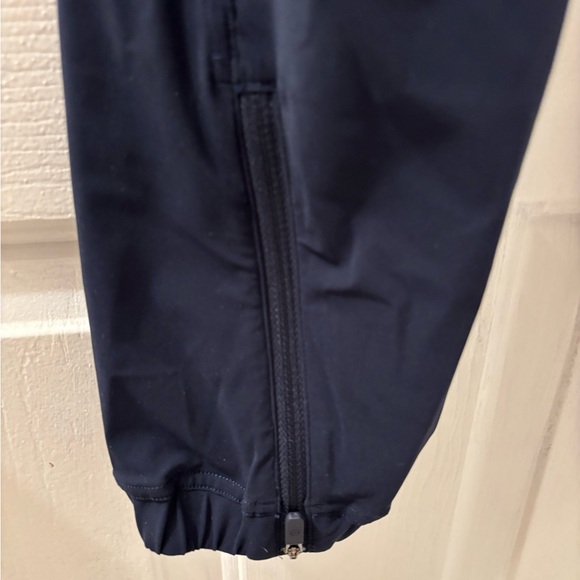 Lululemon navy blue lighweight jogger - Picture 5 of 5